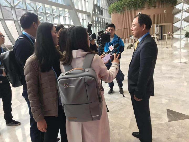 车载GPS导航系统，现代出行的智能导航引领者