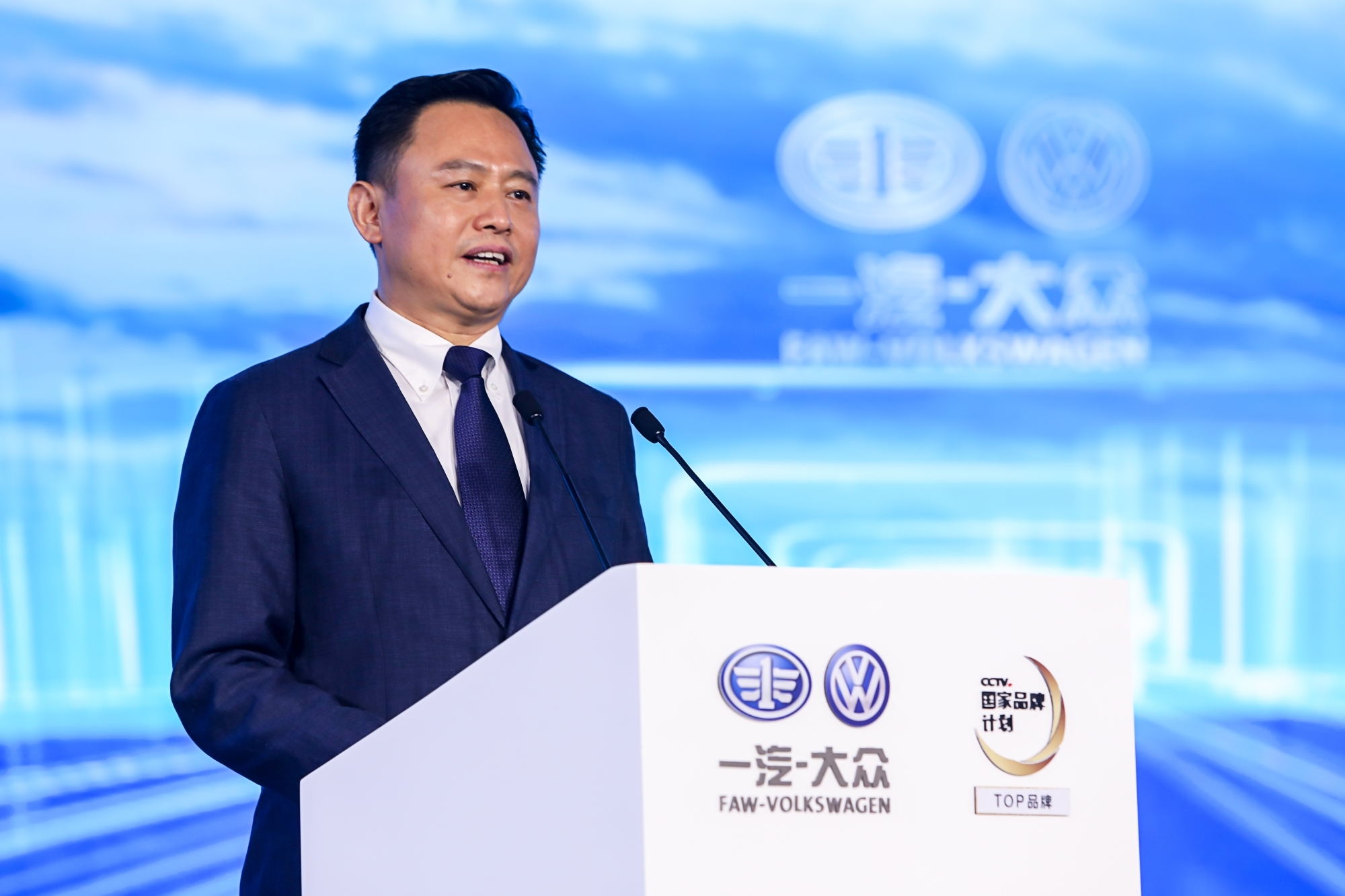 徐留平，中国汽车产业的领航者